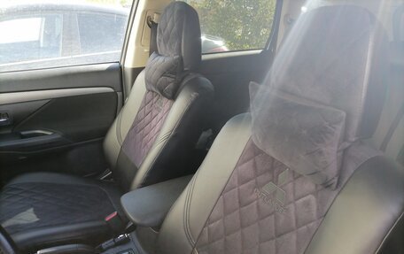 Mitsubishi Outlander III рестайлинг 3, 2012 год, 1 200 000 рублей, 8 фотография