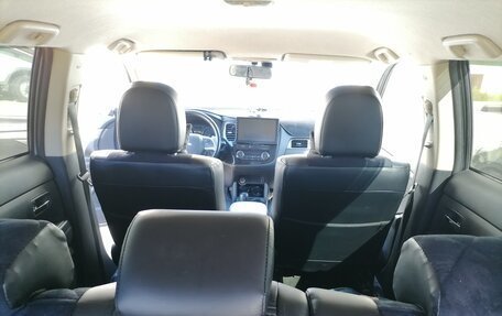 Mitsubishi Outlander III рестайлинг 3, 2012 год, 1 200 000 рублей, 9 фотография