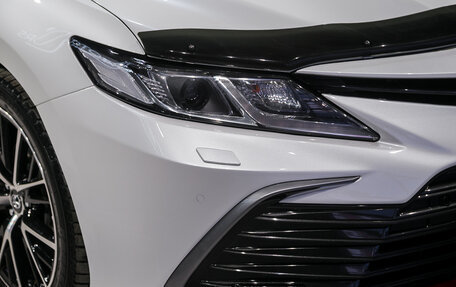 Toyota Camry, 2021 год, 3 040 000 рублей, 10 фотография