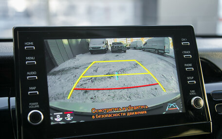 Toyota Camry, 2021 год, 3 040 000 рублей, 15 фотография