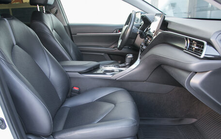 Toyota Camry, 2021 год, 3 040 000 рублей, 29 фотография