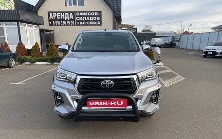 Toyota Hilux VIII, 2018 год, 2 860 000 рублей, 2 фотография