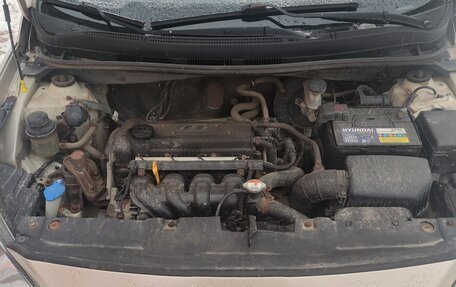 Hyundai Solaris II рестайлинг, 2011 год, 590 000 рублей, 4 фотография