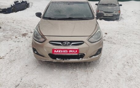 Hyundai Solaris II рестайлинг, 2011 год, 590 000 рублей, 5 фотография