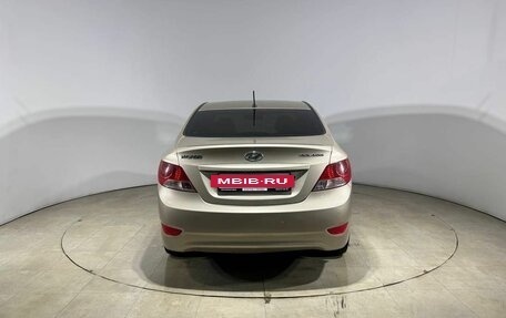 Hyundai Solaris II рестайлинг, 2011 год, 670 000 рублей, 5 фотография