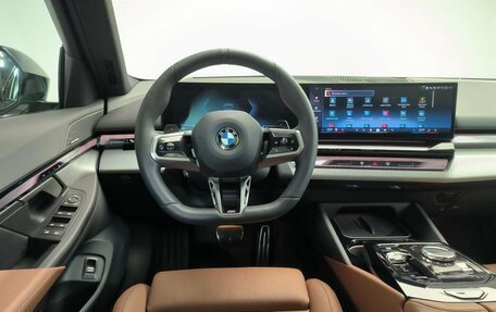 BMW 5 серия, 2025 год, 10 290 000 рублей, 13 фотография