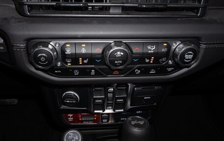 Jeep Wrangler, 2025 год, 8 250 000 рублей, 26 фотография