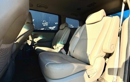 KIA Carnival III, 2019 год, 3 300 000 рублей, 12 фотография