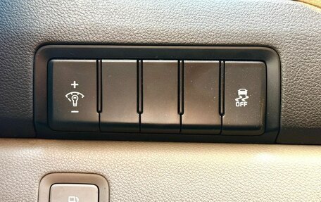 KIA Carnival III, 2019 год, 3 300 000 рублей, 23 фотография