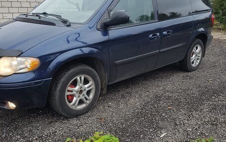 Chrysler Town & Country IV, 2005 год, 750 000 рублей, 2 фотография