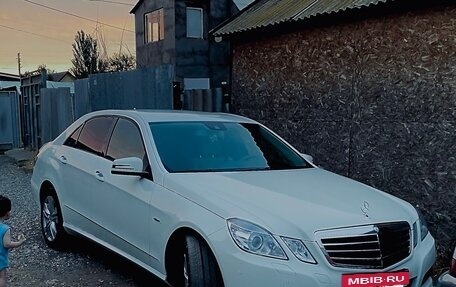 Mercedes-Benz E-Класс, 2011 год, 1 550 000 рублей, 10 фотография