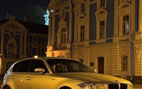 BMW 1 серия, 2007 год, 670 000 рублей, 2 фотография