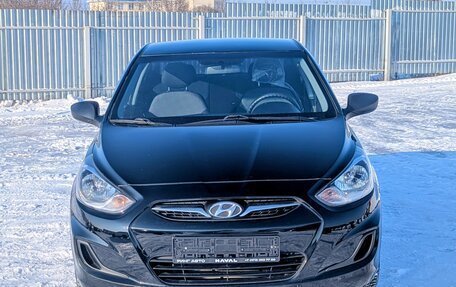 Hyundai Solaris II рестайлинг, 2011 год, 832 000 рублей, 3 фотография