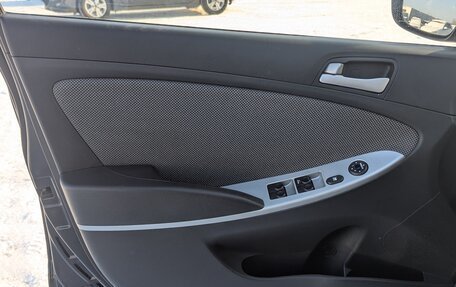 Hyundai Solaris II рестайлинг, 2011 год, 832 000 рублей, 15 фотография