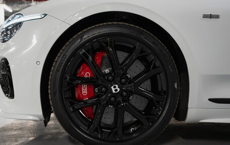 Bentley Continental GT, 2024 год, 39 500 000 рублей, 4 фотография