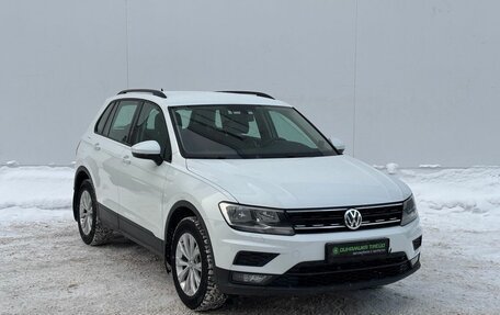 Volkswagen Tiguan II, 2017 год, 2 290 000 рублей, 3 фотография