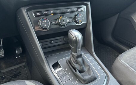 Volkswagen Tiguan II, 2017 год, 2 290 000 рублей, 18 фотография