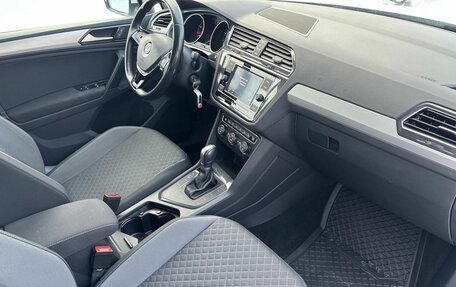 Volkswagen Tiguan II, 2017 год, 2 290 000 рублей, 21 фотография