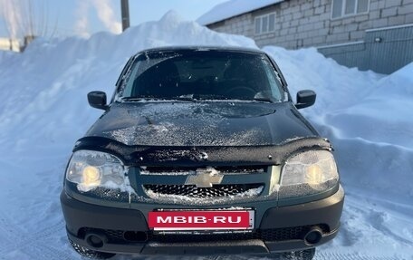Chevrolet Niva I рестайлинг, 2016 год, 670 000 рублей, 2 фотография