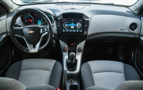 Chevrolet Cruze II, 2010 год, 550 000 рублей, 15 фотография