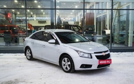 Chevrolet Cruze II, 2010 год, 550 000 рублей, 5 фотография