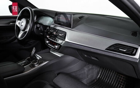 BMW 5 серия, 2018 год, 3 749 000 рублей, 11 фотография