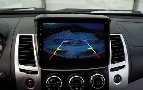 Mitsubishi Pajero Sport II рестайлинг, 2013 год, 1 655 000 рублей, 24 фотография