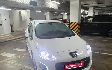 Peugeot 308 II, 2011 год, 700 000 рублей, 1 фотография