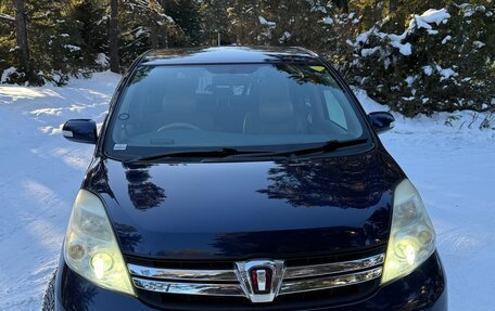 Toyota ISis I, 2012 год, 1 500 000 рублей, 1 фотография