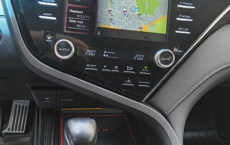 Toyota Camry, 2019 год, 2 700 000 рублей, 18 фотография