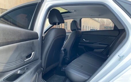 Hyundai Elantra, 2022 год, 1 750 000 рублей, 19 фотография