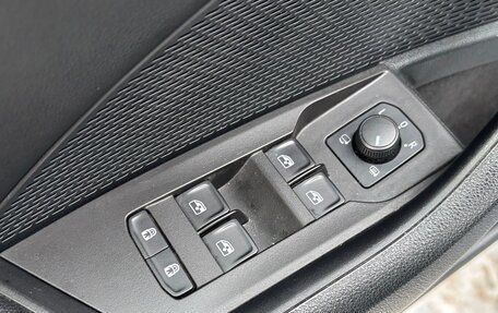 Skoda Octavia IV, 2021 год, 2 390 000 рублей, 15 фотография