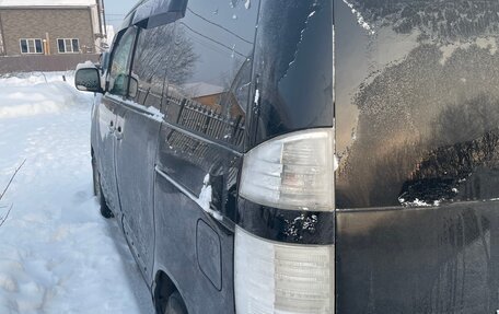 Toyota Voxy II, 2005 год, 440 000 рублей, 6 фотография