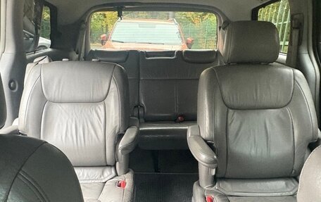 Toyota Sienna II рестайлинг, 2004 год, 990 000 рублей, 5 фотография