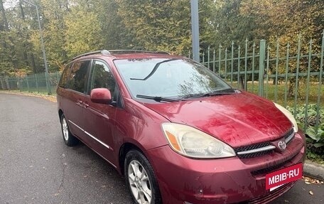 Toyota Sienna II рестайлинг, 2004 год, 990 000 рублей, 2 фотография