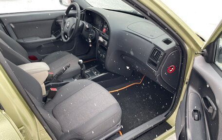 Hyundai Elantra III, 2005 год, 395 000 рублей, 24 фотография