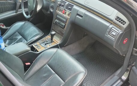 Mercedes-Benz E-Класс, 1998 год, 950 000 рублей, 7 фотография