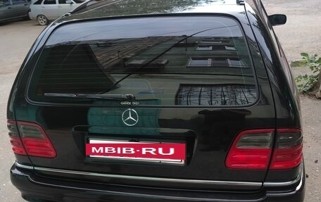 Mercedes-Benz E-Класс, 1998 год, 950 000 рублей, 2 фотография