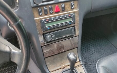 Mercedes-Benz E-Класс, 1998 год, 950 000 рублей, 19 фотография