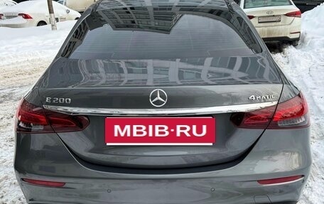 Mercedes-Benz E-Класс, 2020 год, 3 950 000 рублей, 3 фотография