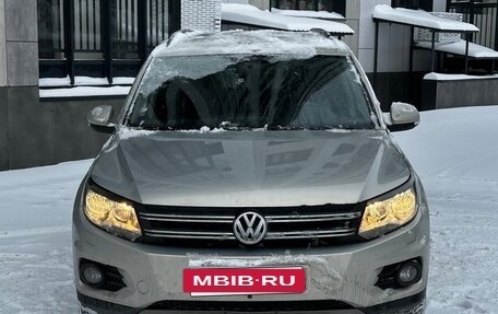 Volkswagen Tiguan I, 2012 год, 1 600 000 рублей, 2 фотография