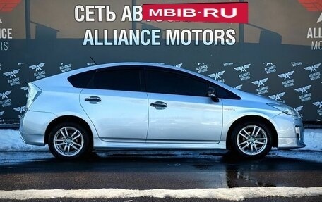 Toyota Prius, 2010 год, 919 000 рублей, 8 фотография