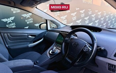 Toyota Prius, 2010 год, 919 000 рублей, 10 фотография