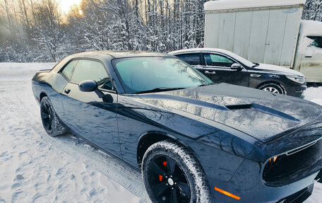 Dodge Challenger III рестайлинг 2, 2019 год, 3 450 000 рублей, 10 фотография