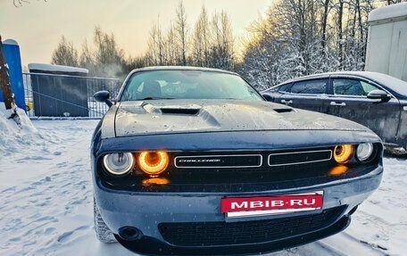 Dodge Challenger III рестайлинг 2, 2019 год, 3 450 000 рублей, 12 фотография