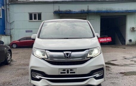 Honda Stepwgn IV, 2017 год, 1 620 000 рублей, 3 фотография