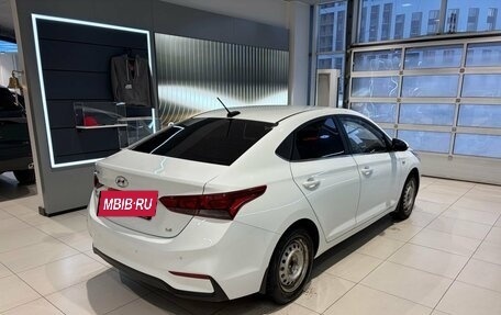 Hyundai Solaris II рестайлинг, 2017 год, 1 199 000 рублей, 4 фотография