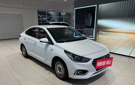 Hyundai Solaris II рестайлинг, 2017 год, 1 199 000 рублей, 3 фотография
