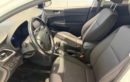 Hyundai Solaris II рестайлинг, 2017 год, 1 199 000 рублей, 7 фотография