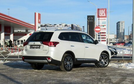 Mitsubishi Outlander III рестайлинг 3, 2016 год, 1 815 000 рублей, 5 фотография